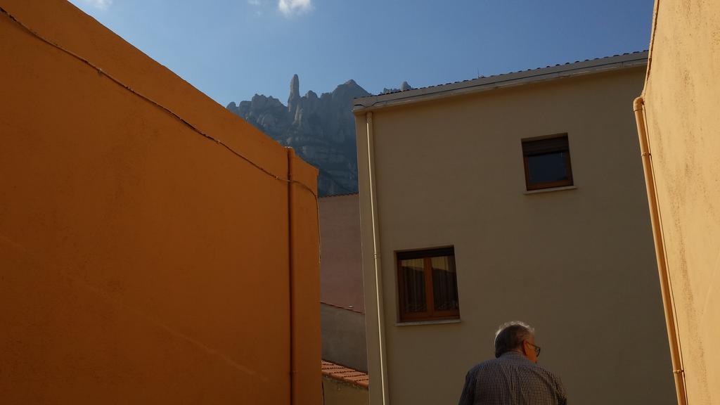 Apartments Mo Monistrol de Montserrat Bagian luar foto